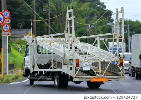 Carrier car image 129424727