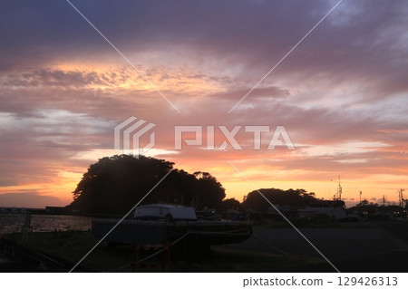 A beautiful sunset seen beyond Nishina Port 129426313