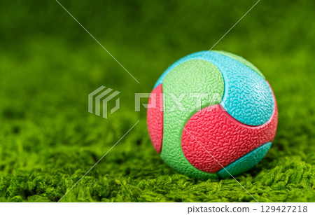 dog ball dog ball 129427218