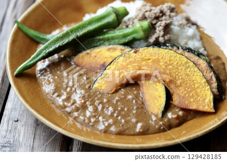 肉末咖哩配烤蔬菜 - 自製咖哩 129428185