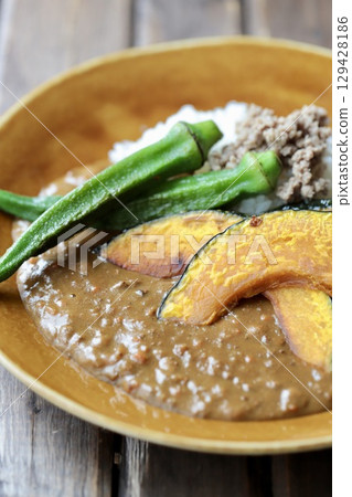 肉末咖哩配烤蔬菜 - 自製咖哩 肉末咖哩配烤蔬菜 - 自製咖哩 129428186