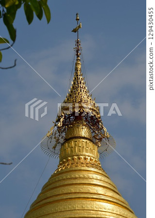 Central pagoda and 729 smaller pagodas, Kuthodaw Pagoda, Mandalay, Myanmar Central pagoda and 729 smaller pagodas, Kuthodaw Pagoda, Mandalay, Myanmar 129430455
