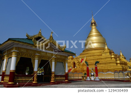 Central pagoda and 729 smaller pagodas, Kuthodaw Pagoda, Mandalay, Myanmar 129430499