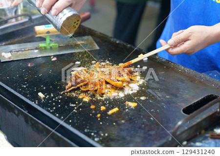 鐵板烤魷魚的街頭美味 129431240