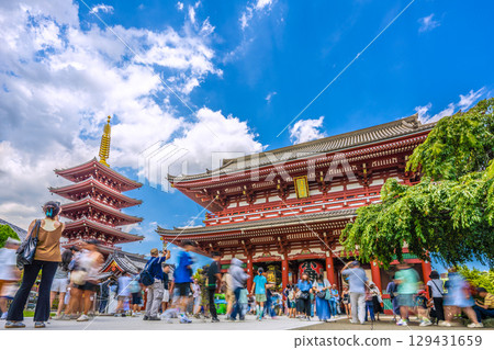 Tokyo cityscape, Japan, August 8th. Extremely hot... Inbound tourism continues... It's like a foreign country... Sensoji Temple is crowded with foreign tourists. 129431659