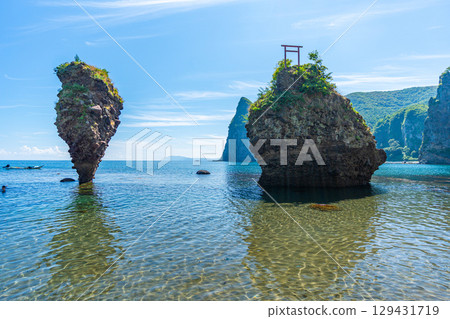 Ebisu Rock and Daikoku Rock in Summer, Yoichi Ebisu Rock and Daikoku Rock in Summer, Yoichi 129431719