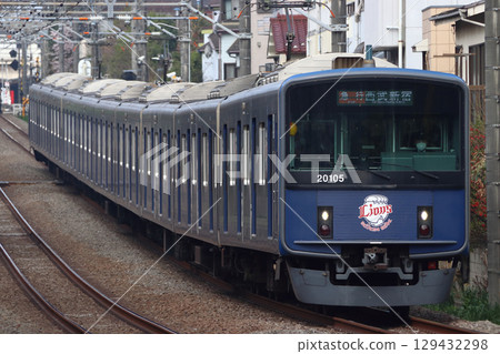 [SS] Seibu Shinjuku Line 20000 Series L Train (Express: bound for Seibu Shinjuku) 129432298