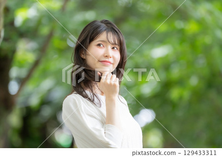 Women's hair care Women's hair care 129433311