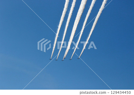 Blue Impulse flyover over Noda Central Park in Toyonaka City Blue Impulse flyover over Noda Central Park in Toyonaka City 129434450