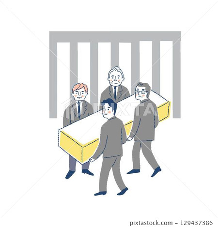 葬禮上，家屬抬著棺材 129437386