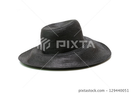 白色背景黑色草帽 白色背景黑色草帽 129440051
