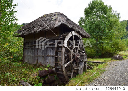 Old cityscape 129443940