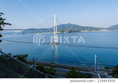 島波海道上從2級輕便摩托車上看到的風景 129443959