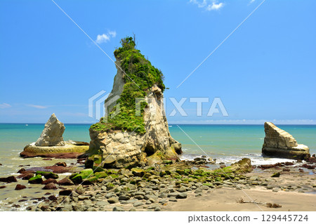 Meotoiwa Rocks, Boso, Chiba Meotoiwa Rocks, Boso, Chiba 129445724