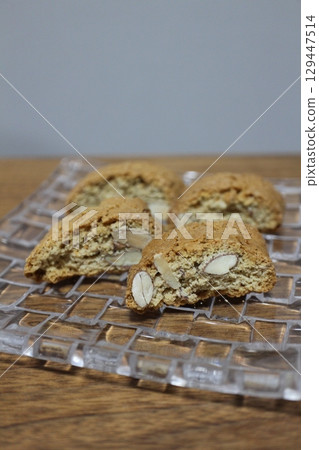 馬耳他烘焙食品:Crustini tal lews(杏仁餅乾) 馬耳他烘焙食品:Crustini tal lews(杏仁餅乾) 129447514