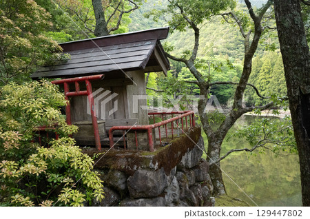Shrine and pond Shrine and pond 129447802