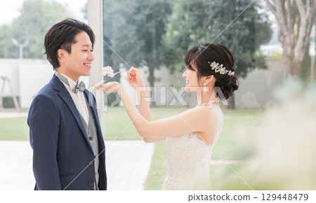 新郎新娘在婚禮上做第一份兼職（結婚蛋糕/蛋糕刀） 129448479