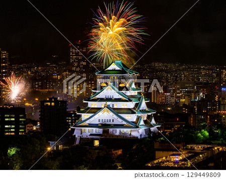 Osaka Castle Tenjin Festival Fireworks 129449809