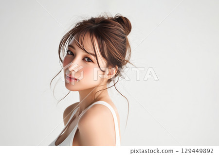 Female model 129449892