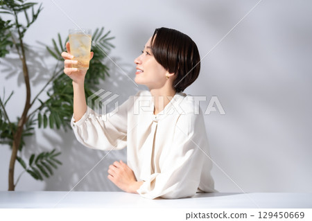 Highball Chuhai 女子 129450669