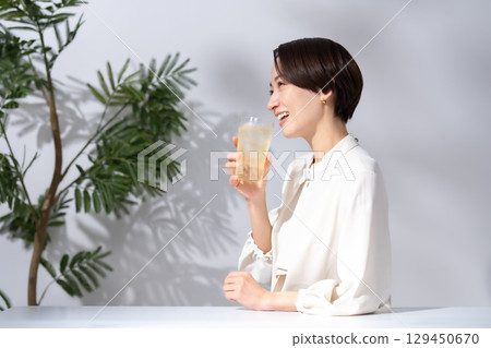 Highball Chuhai 女子 129450670