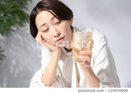 Highball Chuhai 女子 129450686