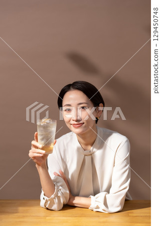 Highball Chuhai 女子 129450748