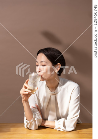 Highball Chuhai 女子 129450749