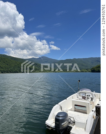 夏日樂趣：檜原湖泛舟 129450761