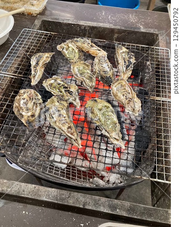 炭烤牡蠣/海灘燒烤場景 129450792
