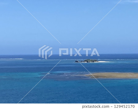 Okinawa's calm sea 129452170