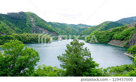 Narufuchi Dam in Sasaguri Town, Kasuya District, Fukuoka Prefecture 129457000