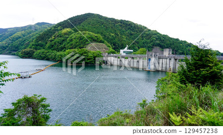 Inunaki Dam in Inunaki, Miyawaka City, Fukuoka Prefecture Inunaki Dam in Inunaki, Miyawaka City, Fukuoka Prefecture 129457238