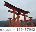The great torii gate on Miyajima 129457942
