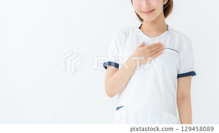 Female white coat nurse medical hand 129458089