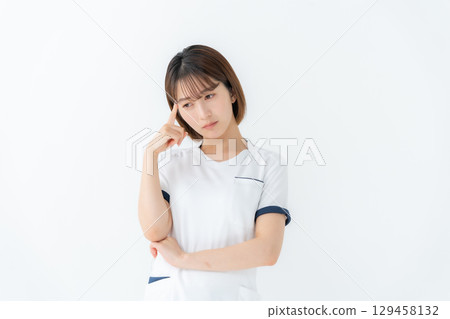 女人，白大褂，護士，醫療，擔憂 129458132