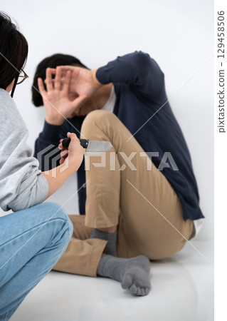 逆轉家庭暴力，暴力，打架，刀 129458506