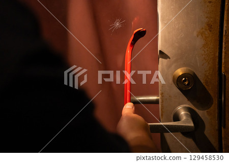 robbery crime intrusion 129458530