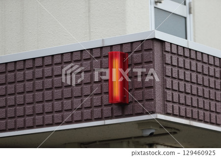 Police box image 129460925