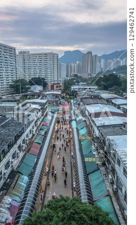 Aug 7 2025 Bustling Wet Market on Kam Chi Path 129462741