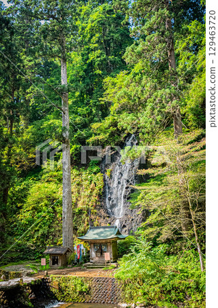 Haguroyama Five-story Pagoda, Tsuruoka City, Yamagata Prefecture 129463720