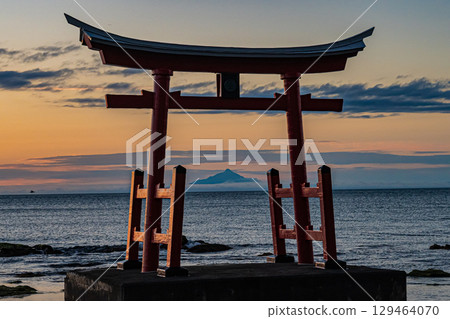 北海道初山別村金比羅神社風景 北海道初山別村金比羅神社風景 129464070
