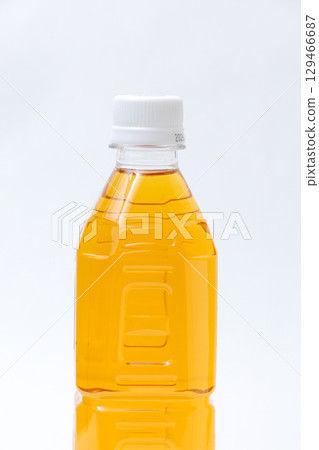 Drinks, beverages, drinking water, tea, green tea, plastic bottles, drinks, Japanese tea, water, recycling, resources 129466687