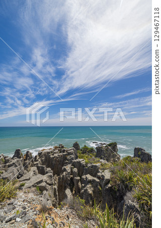 Pancake Rocks in Punakaiki on the West Coast of New Zealand Pancake Rocks in Punakaiki on the West Coast of New Zealand 129467118