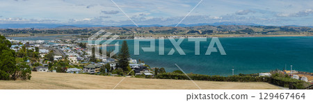 從紐西蘭霍克斯灣納皮爾的 Bluff Hill Lookout 欣賞城市景觀 從紐西蘭霍克斯灣納皮爾的 Bluff Hill Lookout 欣賞城市景觀 129467464