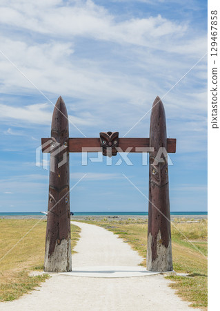 紐西蘭霍克斯灣納皮爾懷唐伊地區公園的毛利門 129467858