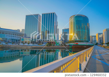 Minato Mirai's morning glow Minato Mirai's morning glow 129468332