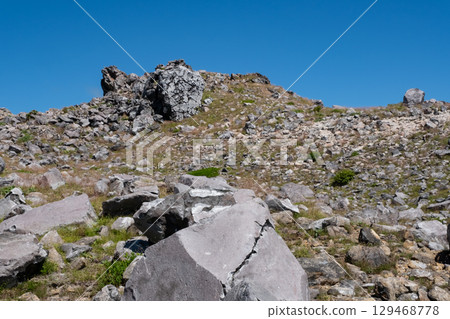 Scenery of the hiking trail in the Nasu Mountains, Tochigi Prefecture 129468778