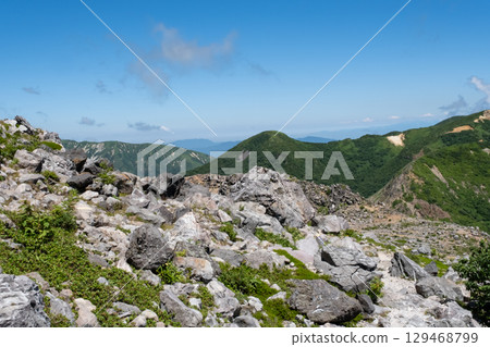 Scenery of the hiking trail in the Nasu Mountains, Tochigi Prefecture 129468799