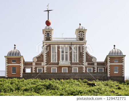 The Royal Observatory Greenwich at Home to the Prime Meridian line, which divides the Eastern and Western Hemispheres. 129472771